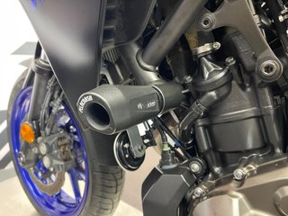 Yamaha Tracer 700 Negra y Azul