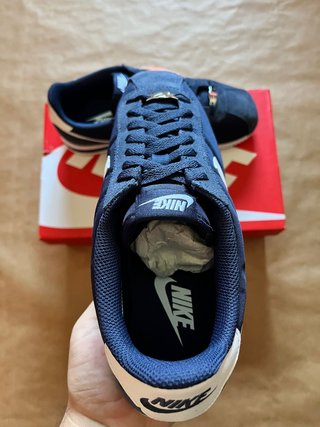 Zapatillas Nike Cortez Azul Marino y Blanco