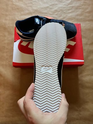 Zapatillas Nike Cortez Azul Marino y Blanco