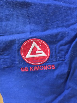 Kimono Gracie Barra Azul para niños