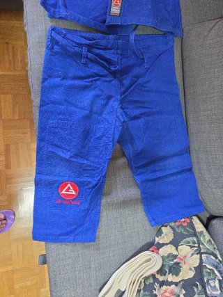 Kimono Gracie Barra Azul para niños