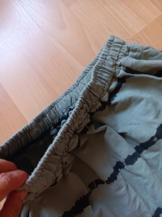 Falda larga verde con rayas negras Talla L
