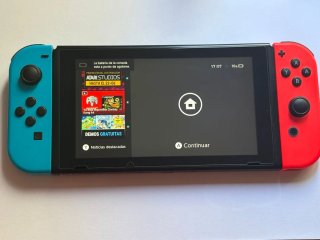 Nintendo Switch Azul y Rojo