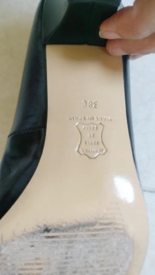 Zapatos de salón Carmen Lopez negros