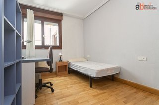 Piso en alquiler en Ermitagaña - Mendebaldea en Pamplona