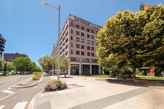 Piso en alquiler en Ermitagaña - Mendebaldea en Pamplona