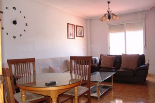 Piso en alquiler en Linares