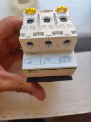 Magnetotermico Diferencial Schneider C16A