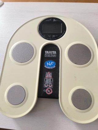 Báscula Tanita InnerScan