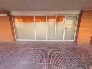 Local comercial en venta en Martorell