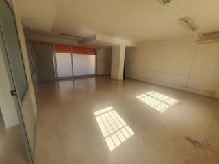 Local comercial en venta en Martorell
