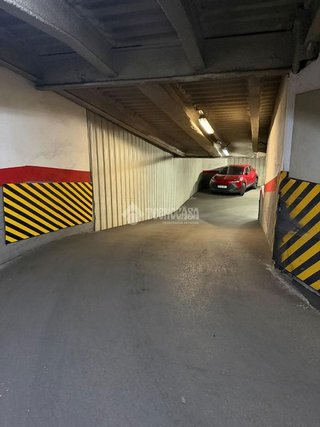 Garaje en venta en Cortes - Huertas en Madrid