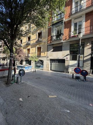 Garaje en venta en Cortes - Huertas en Madrid