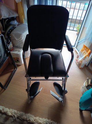 Silla de ruedas para interior mire cincuenta cm de