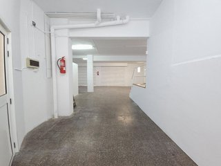 Local comercial en venta en Les Planes en Sant Joan Despí