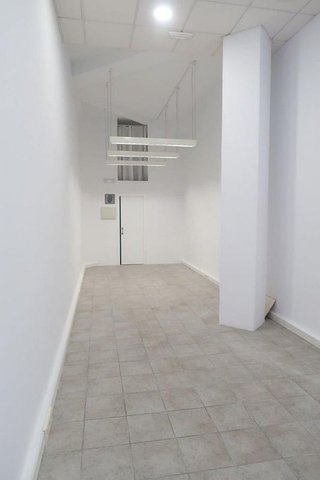 Local comercial en venta en Agra del Orzán - Ventorrillo - Vioño en Coruña (A)