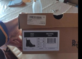 Stivali Dr. Martens neri lucidi