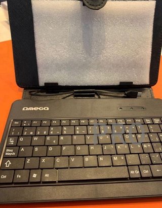 Funda para Tablet con Teclado