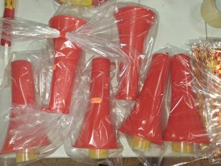 Pack 6 Bocinas Rojas