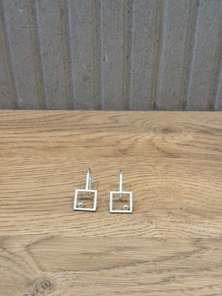 Conjunto Plata: Pendientes y Collar