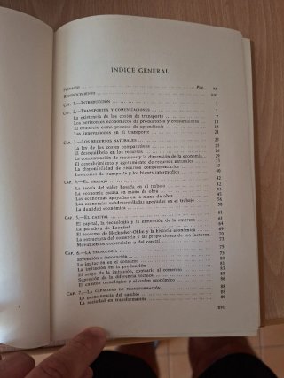 Libro sobre comercio exterior y economía nacional