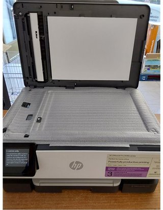 HP OfficeJet Pro 8132e - Stampante multifunzione professionale a getto d'inchiostro A4 a colori - Copia - Scanner - Fax - Wi-Fi