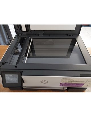 HP OfficeJet Pro 8132e - Stampante multifunzione professionale a getto d'inchiostro A4 a colori - Copia - Scanner - Fax - Wi-Fi