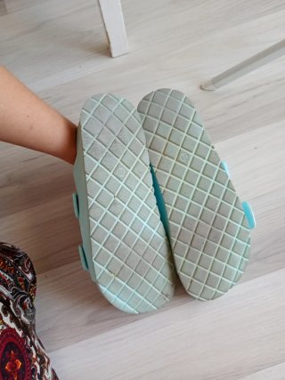 Chanclas verde azulado