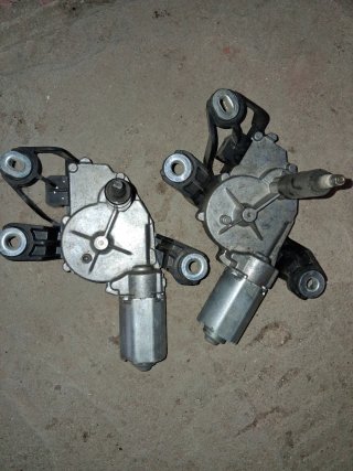 Motor limpiaparabrisas trasero Golf 5 Original