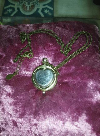 Orologio  a forma di cuore