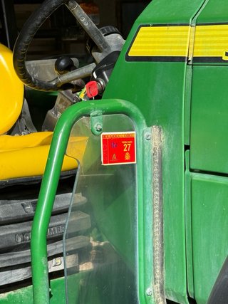 Tractor John Deere 5115M