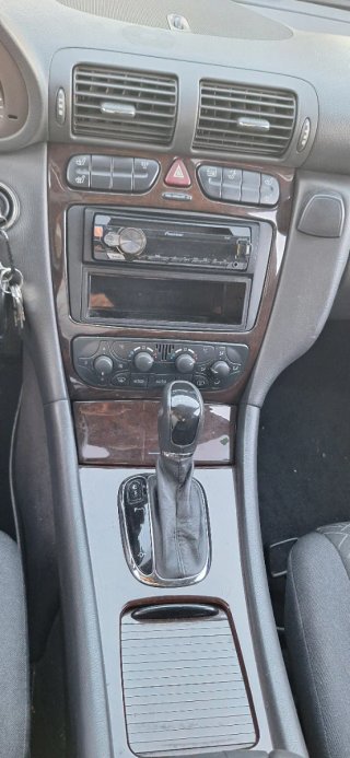Mercedes-Benz Clase C 2005