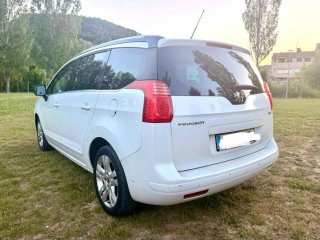 Peugeot 5008 2010