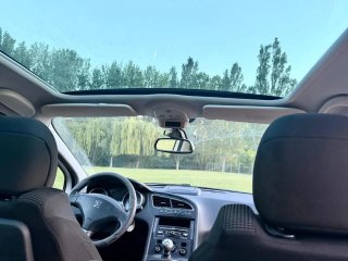 Peugeot 5008 2010