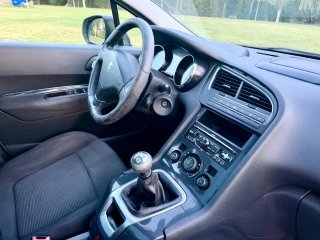 Peugeot 5008 2010