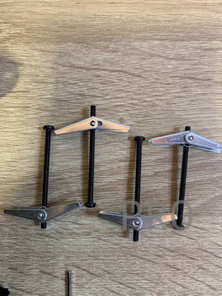 Set de 2 soportes ajustables de techo