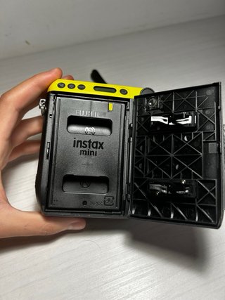 Cámara Instantánea Fujifilm Instax Mini 70 Amarill