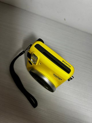 Cámara Instantánea Fujifilm Instax Mini 70 Amarill