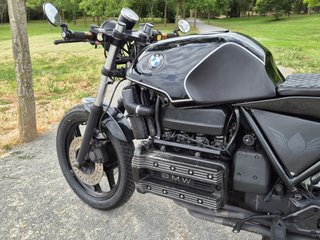 BMW K100 Cafe Racer Negra