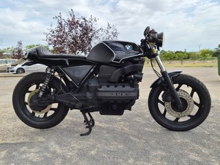 BMW K100 Cafe Racer Negra
