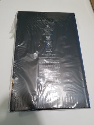Hot Toys Star Wars The Mandalorian & Child TMS014
