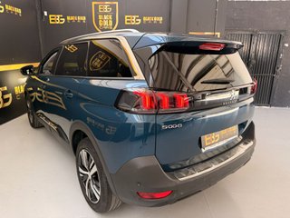 Peugeot 5008 2022