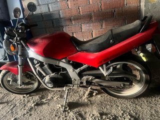 Suzuki GS500 Roja