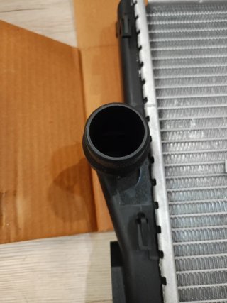 Radiador NRF 51582 BMW Serie 3