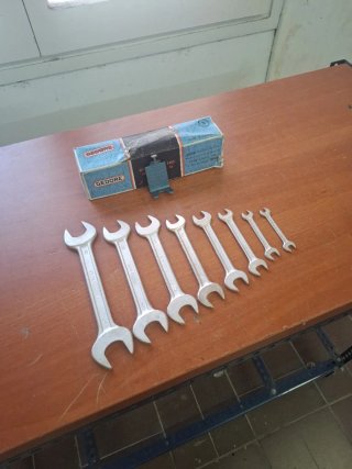 GEDORE JUEGO DE LLAVES FIJAS NUEVAS  ( 8 PIEZAS )