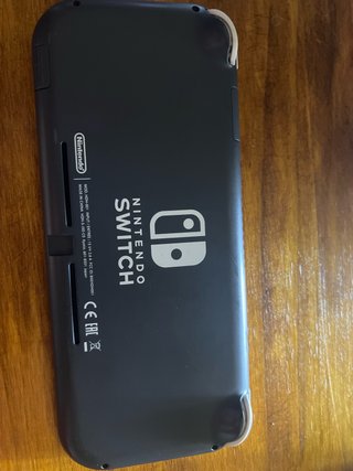 Nintendo Switch Lite Negra + Funda y Juegos