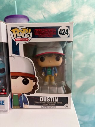 Funko Pop! Stitch 510 y Dustin 424