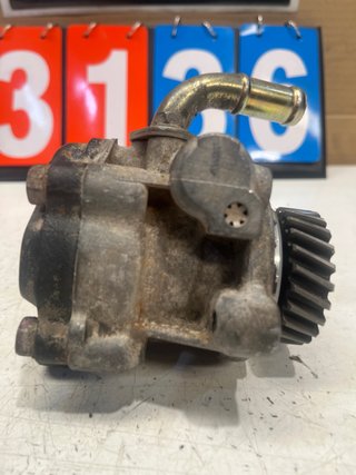 Bomba Dirección Hidráulica Mitsubishi Montero