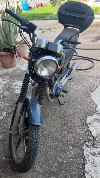 Honda CBF 250 con baúl SH45
