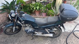 Honda CBF 250 con baúl SH45